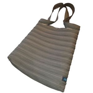 Zip It Deep Olive Camo Green Zippered Shoulder Bag Tote Purse